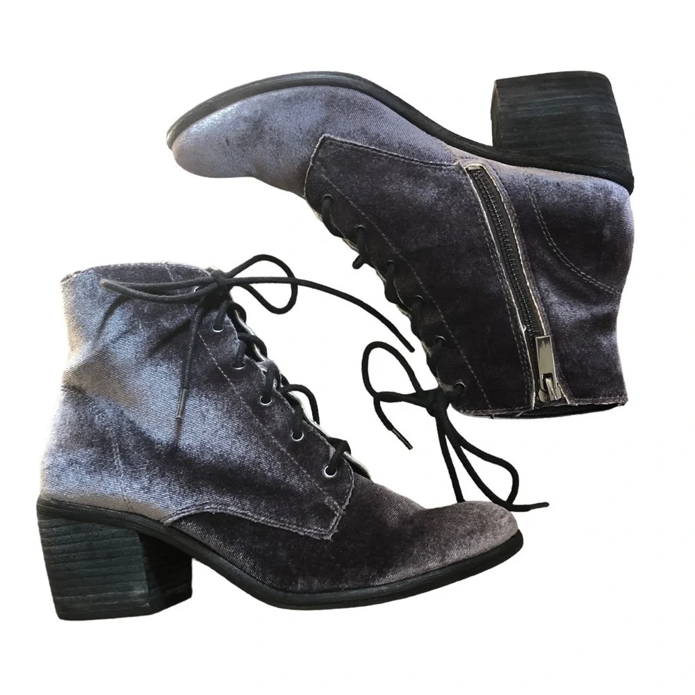 Dolce Vita Scotty Pewter Crushed Velvet Lace-Up Ankle Booties Block Heel 6.5